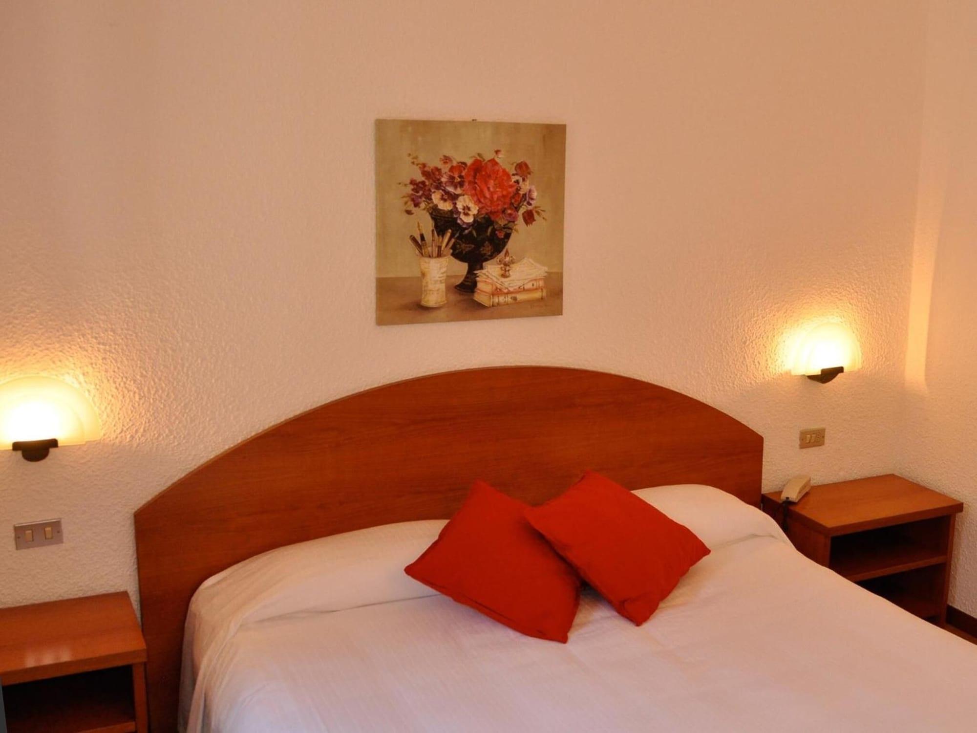 Golf Hotel Lainate Extérieur photo
