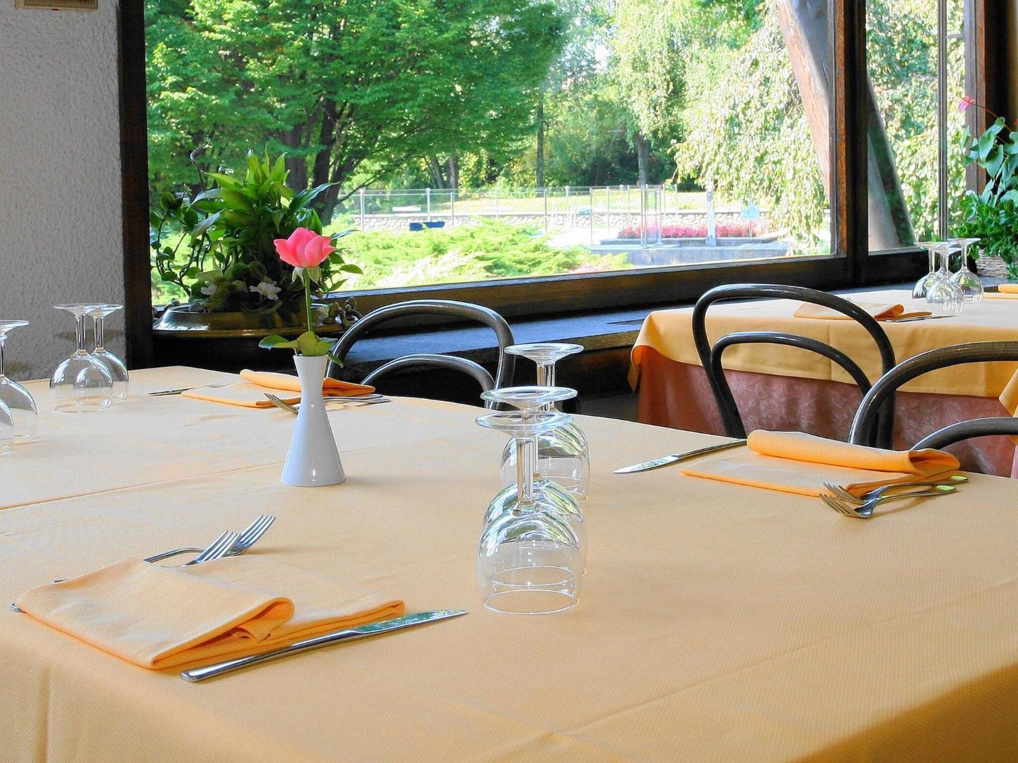 Golf Hotel Lainate Extérieur photo