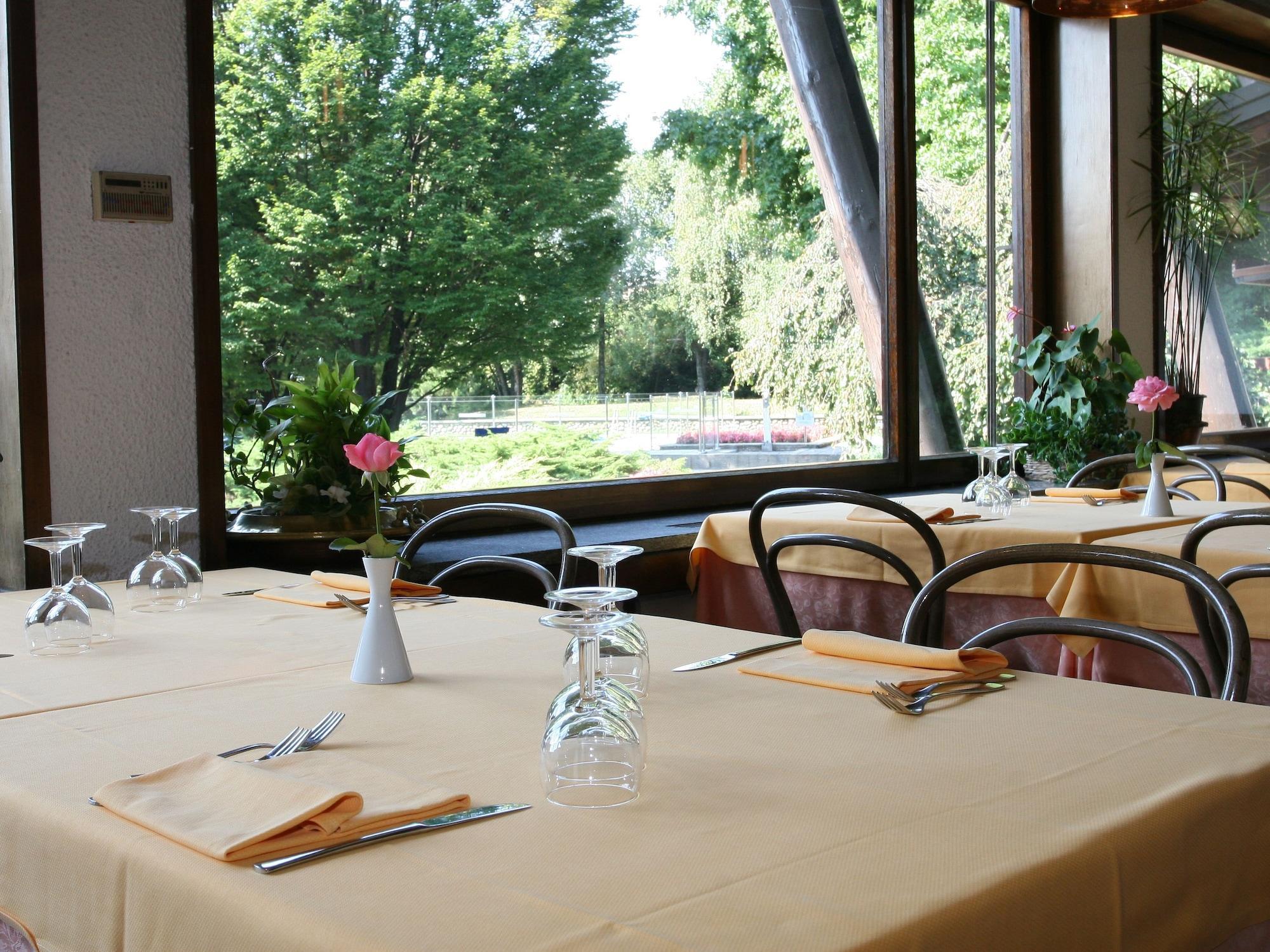 Golf Hotel Lainate Extérieur photo